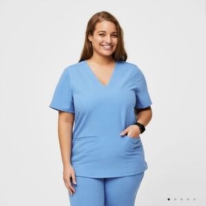 Figs Casma Three Pocket Scrub Top Ceil Blue Women's Size L Nurse CNA Uniform